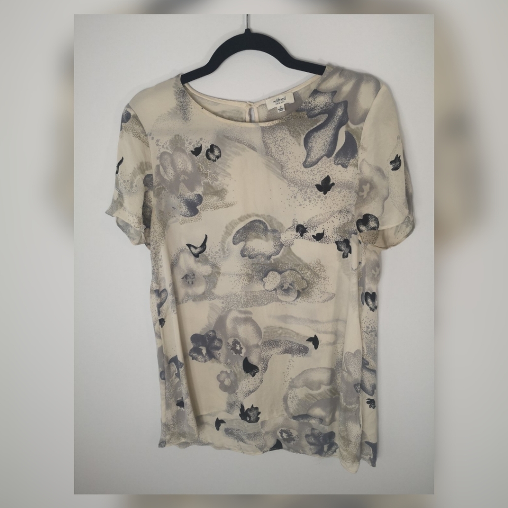 Aritzia Wilfred 100% silk top